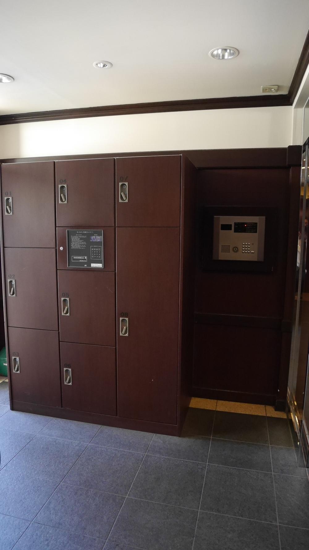 Other common areas. Common areas Delivery Box
