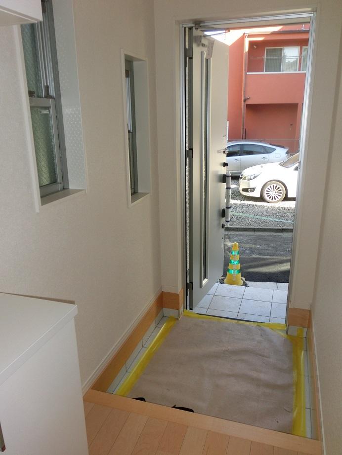 Entrance. Indoor (12 May 2013) Shooting