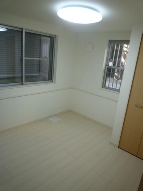 Other introspection. A Western-style Building (November 2013) Shooting