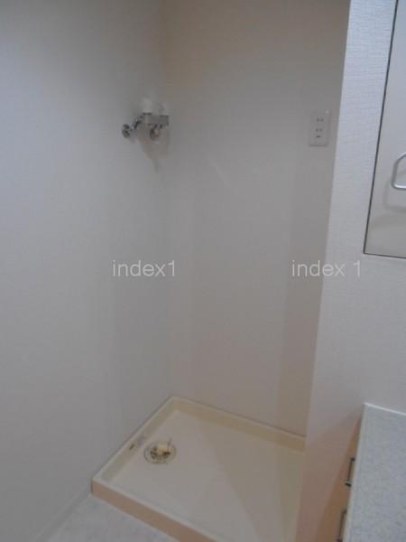Other. Laundry Area Available to wash room ・ Hot water can also be used
