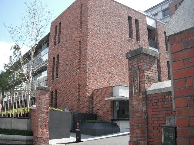 Streets around. To Rikkyo University 655m