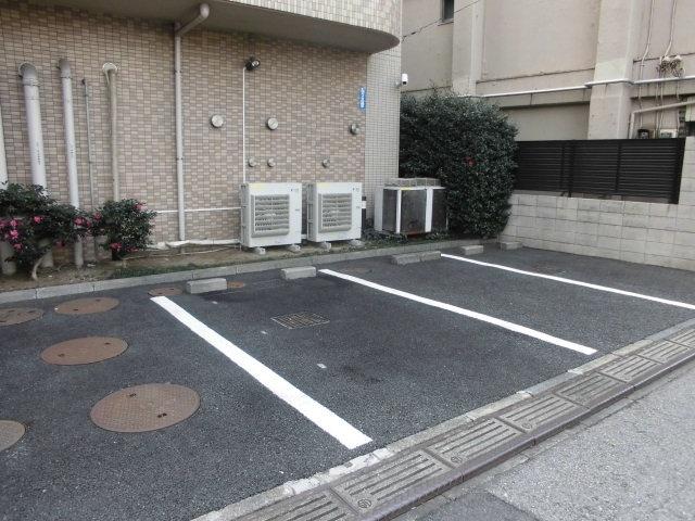 View photos from the dwelling unit