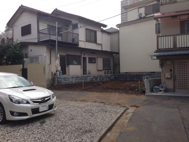 Local photos, including front road. Local (August 22, 2013) Shooting