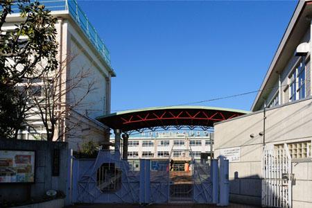 Primary school. 197m to Toshima Ward Nagasaki elementary school