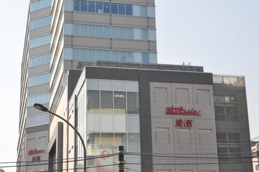 Shopping centre. Atorevi Otsuka until the (shopping center) 346m