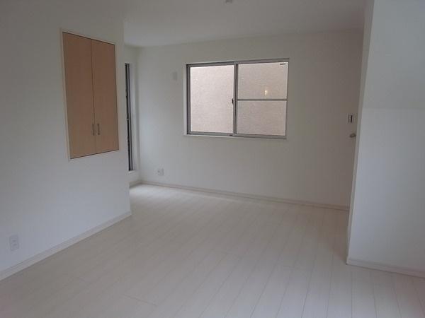 Living. Indoor (July 2013) Shooting