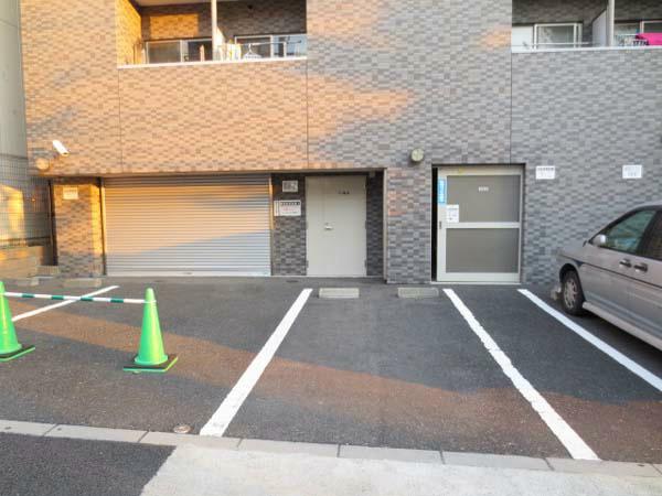 Parking lot