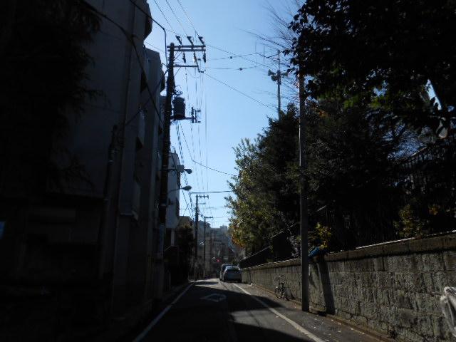 Local photos, including front road. Local (12 May 2013) Shooting