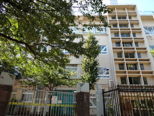 Junior high school. Municipal Komagome 620m up to junior high school (junior high school)