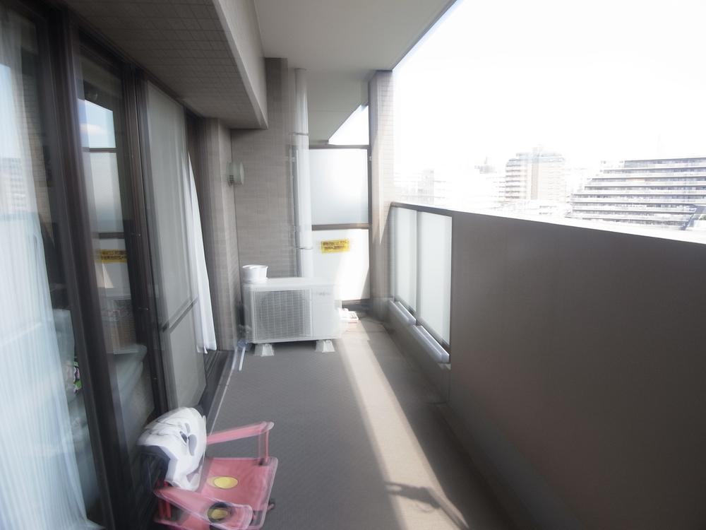 Balcony. Local (10 May 2013) Shooting