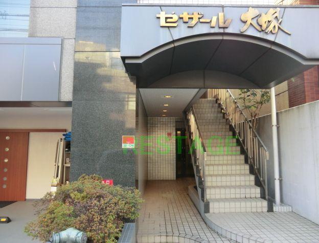 Entrance. Common areas