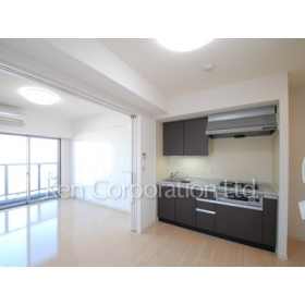 Living and room. Shoot the same type on the 12th floor of the room. Specifications may be different.