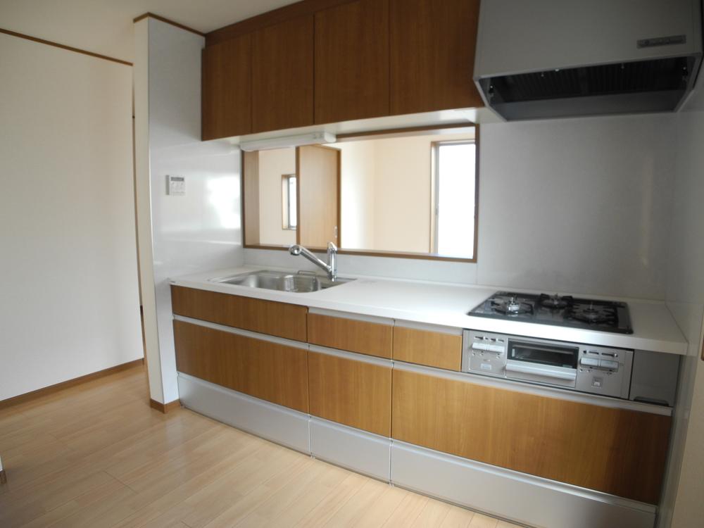 Kitchen. Room (August 2013) Shooting