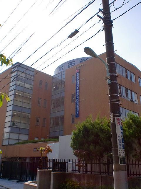 Junior high school. It included Josai Josai 129m until junior high school