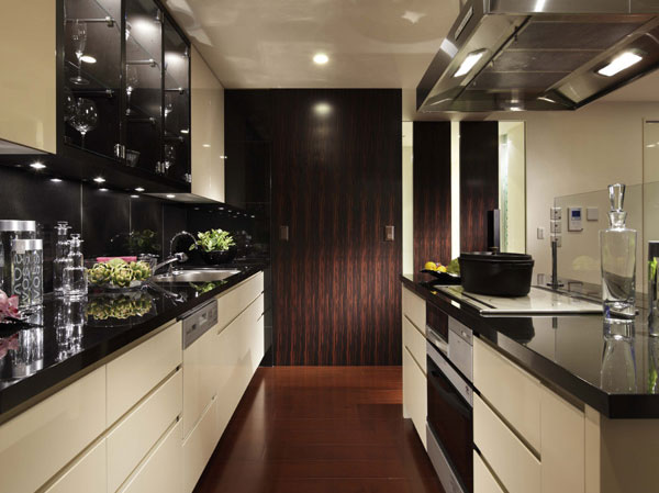 Kitchen.  [kitchen] In order to spend the space of the kitchen more comfortable, Of course, it is a functional, Stuck in beauty. Countertops with granite Ya, Stylish stove. And every single facility that boasts a sophisticated and advanced, Is meticulous attention, Happily comfortably support the kitchen work.  ※ In the apartment gallery, Kitchen facilities can be confirmed. (The room is different from the one of this sale)