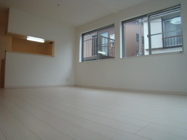 Living. Indoor (10 May 2013) Shooting