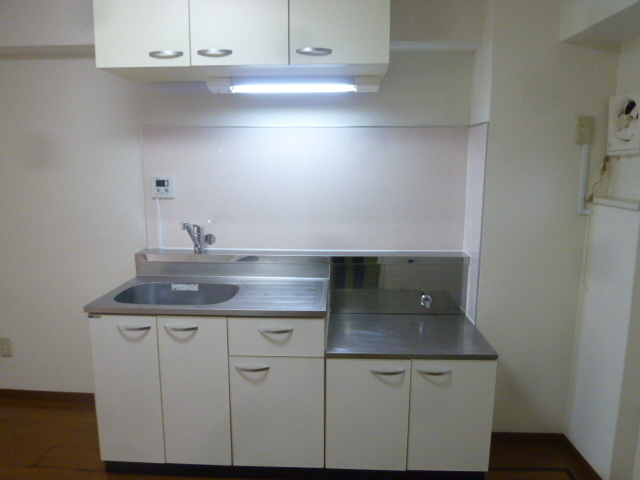 Kitchen. Two-burner gas stove installation Allowed Kitchen (reference photograph of another in Room)