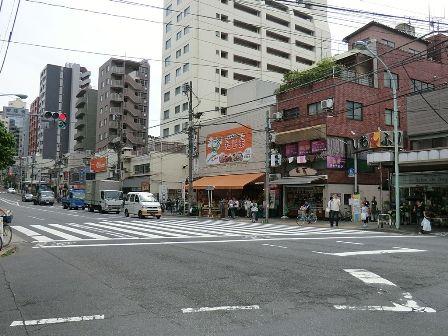 Streets around. Enhancement of the surrounding environment