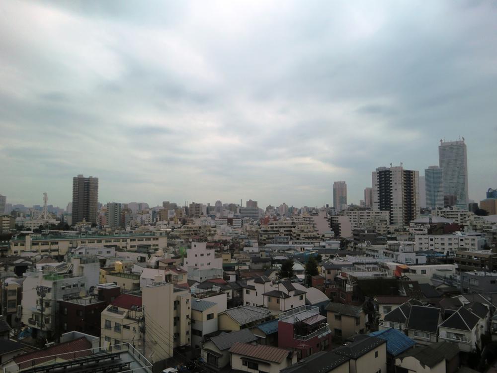View photos from the dwelling unit. View from local (September 2013) Shooting