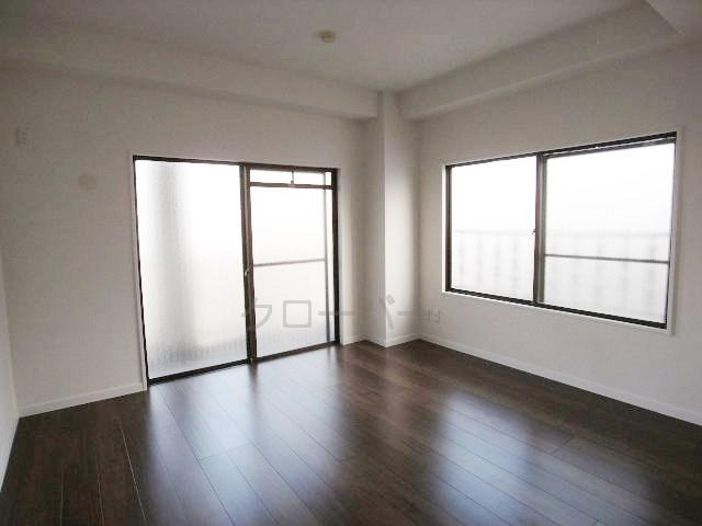 Non-living room