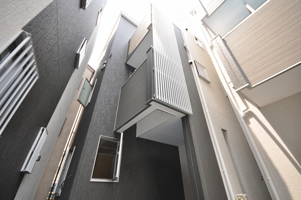 Other local. Local (08 May 2013) Shooting, C issue, etc.