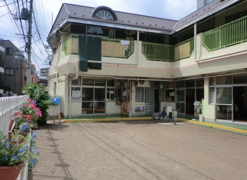kindergarten ・ Nursery. Higashiikebukuro second nursery school (kindergarten ・ 142m to the nursery)