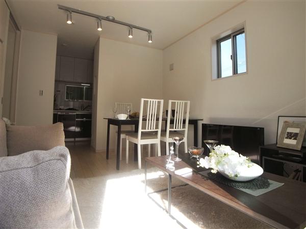 Living. Living 2013 / 10 shooting