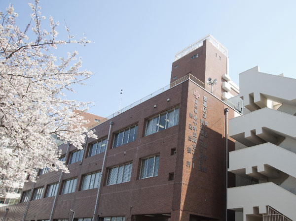 Surrounding environment. Komagome library (about 280m, A 4-minute walk / West)