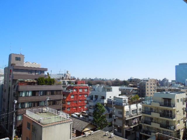 View photos from the dwelling unit. View from the site (October 2013) Shooting