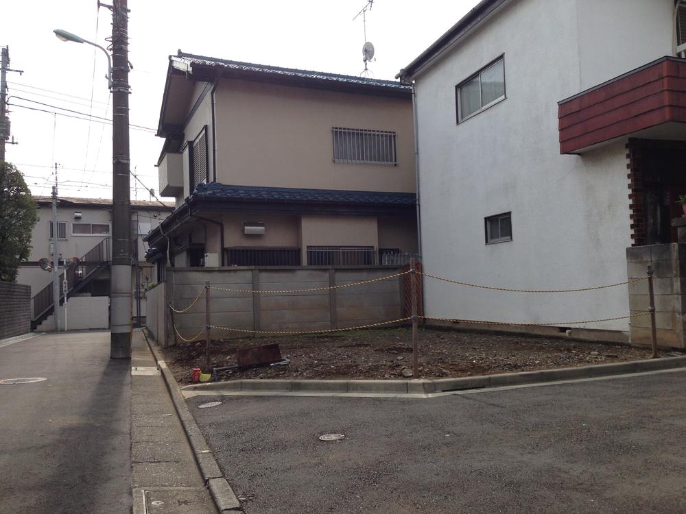 Local appearance photo. Local (11 May 2013) Shooting