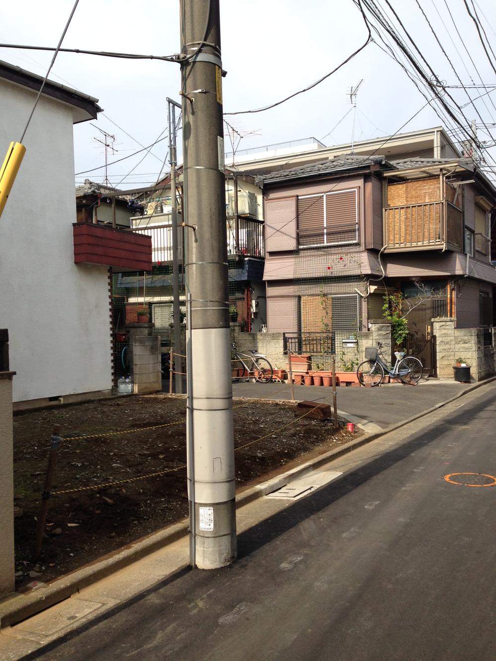 Local photos, including front road. Local (11 May 2013) Shooting