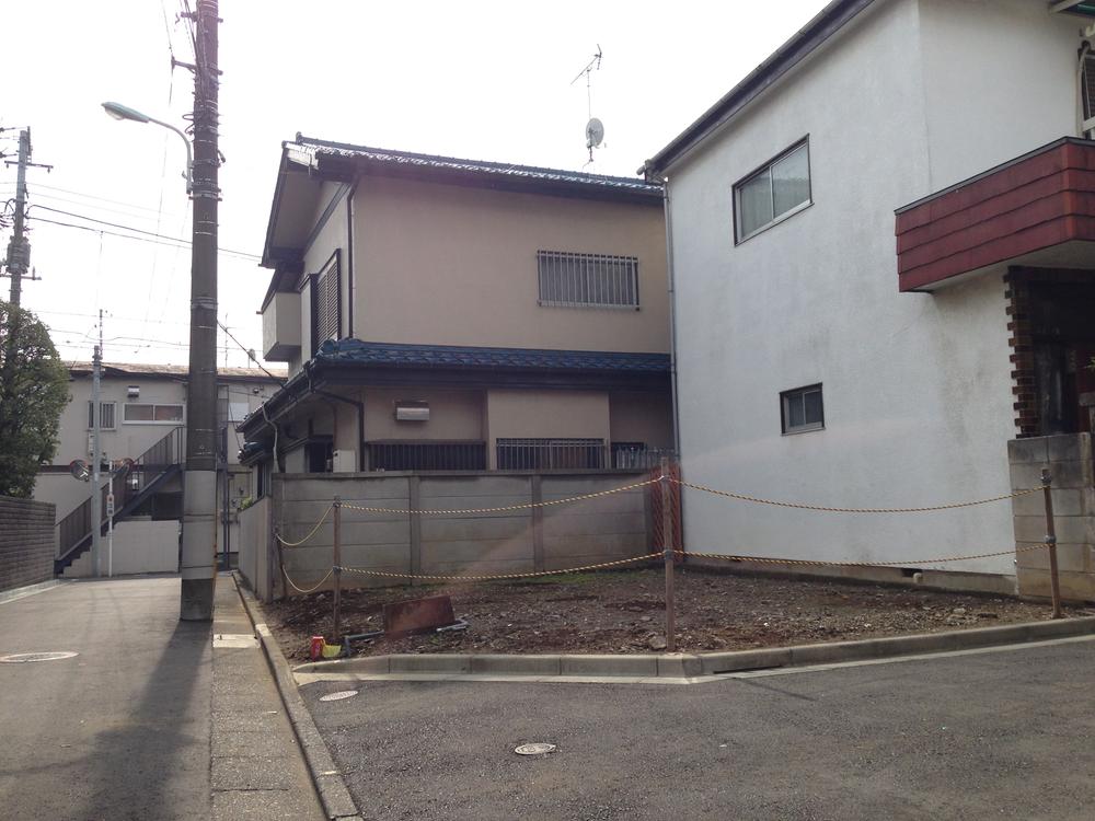 Local appearance photo. Local (11 May 2013) Shooting