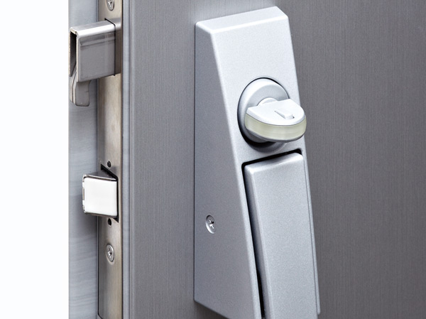 Security. Crime prevention thumb turn ・ Dead lock with key