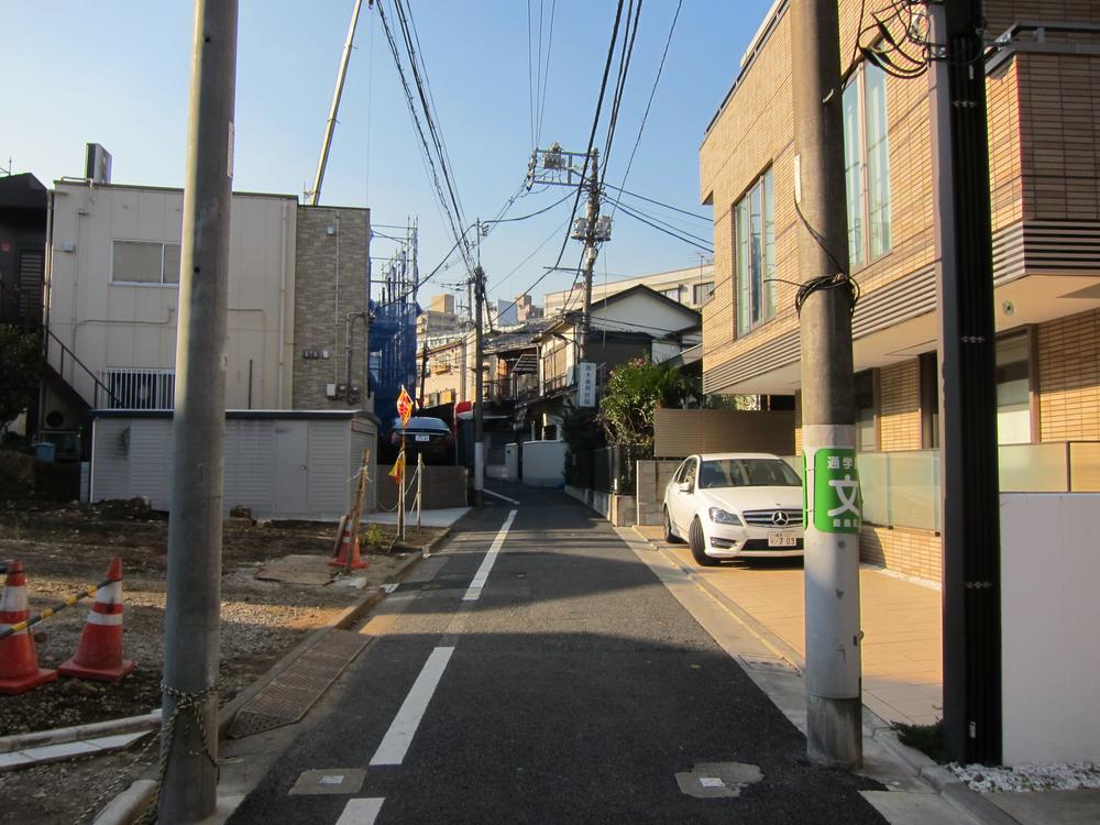 Local photos, including front road. Local (12 May 2013) Shooting