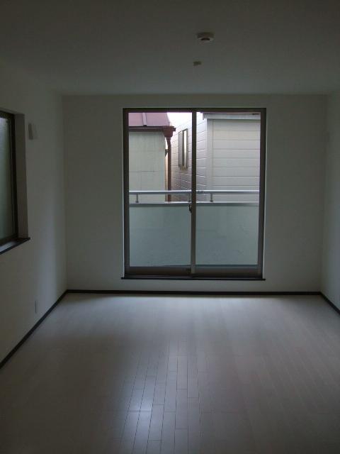 Living. Indoor (11 May 2013) Shooting