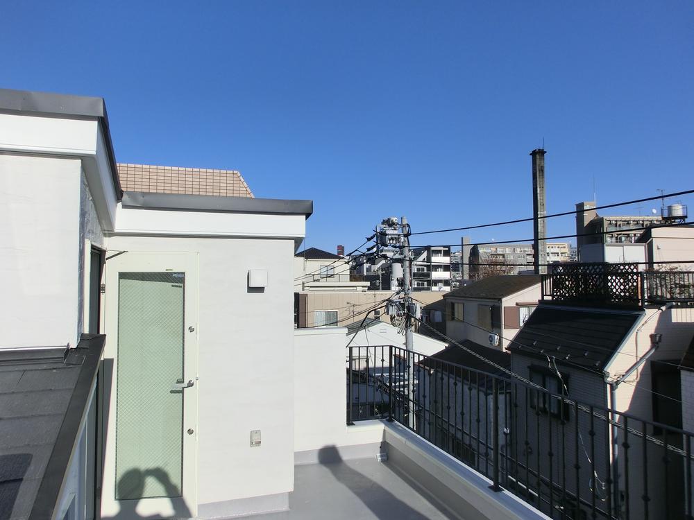 Balcony. Local (12 May 2013) Shooting