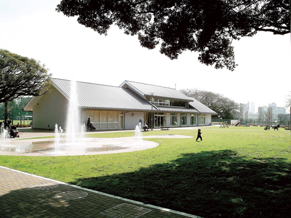 Surrounding environment. Mejirodai Sports Park (about 900m)