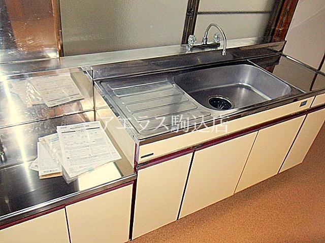 Kitchen. A spacious kitchen