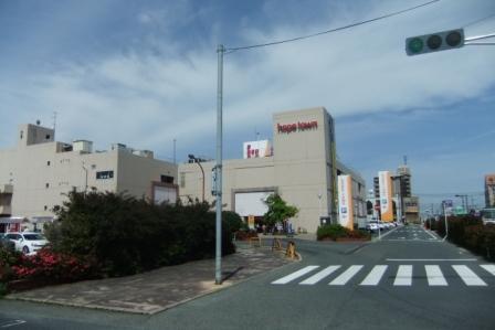Supermarket. 1326m to Hope Town