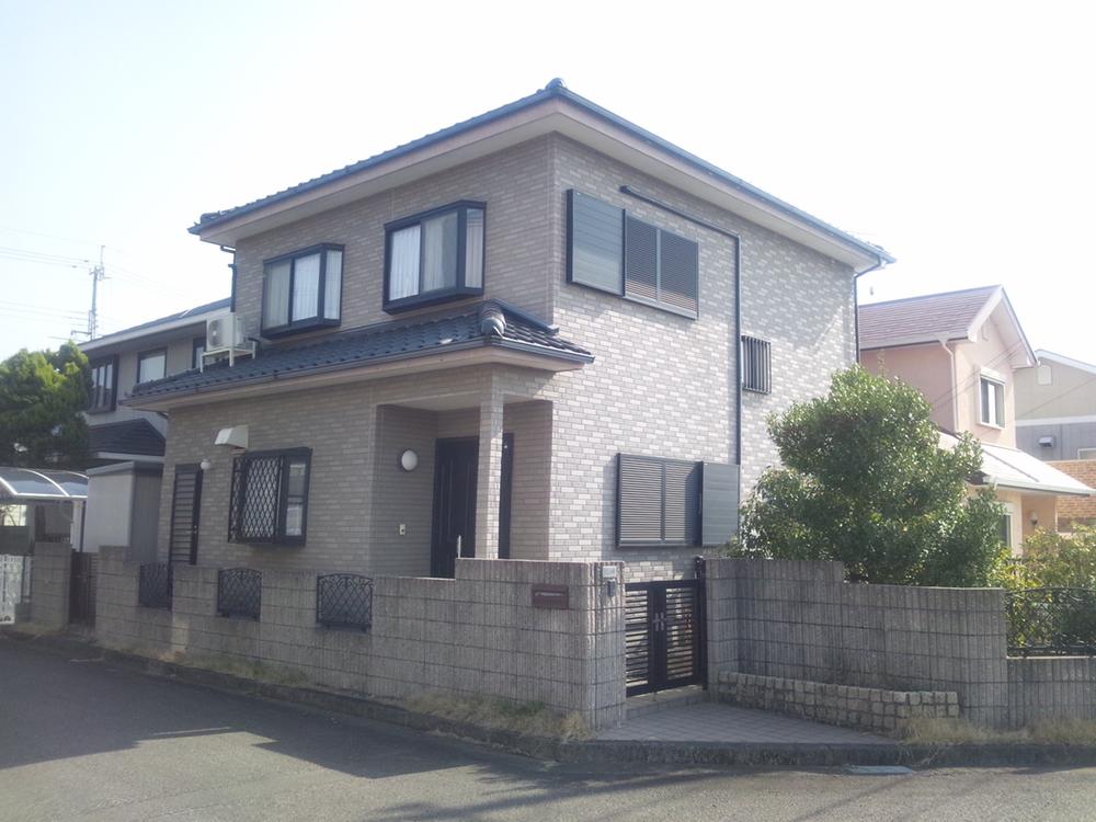 Local appearance photo. Local (April 2012) shooting