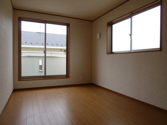 Other introspection. ● same specifications ●