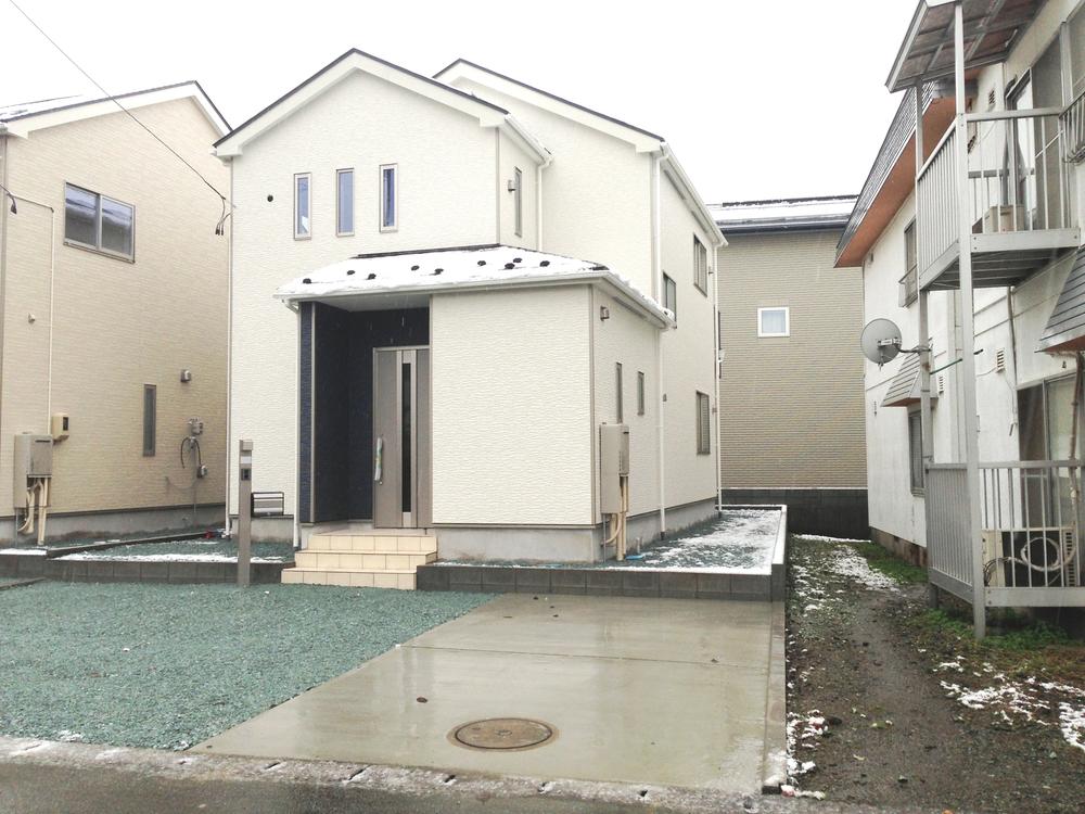 Local appearance photo. (2) Building: local (December 13, 2013) Shooting