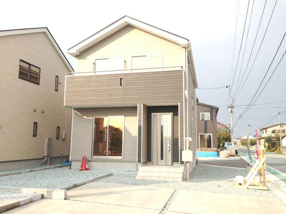 Local appearance photo. The 2- (3) Building: local (October 31, 2013) Shooting