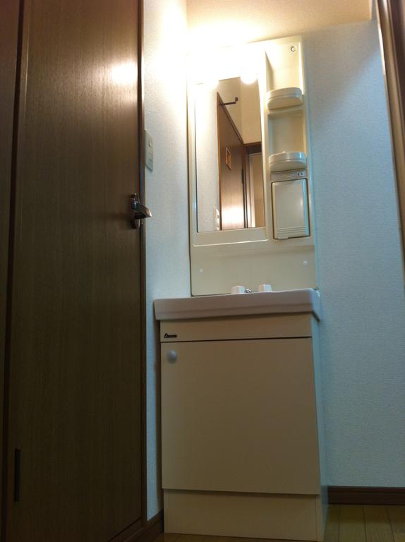 Washroom. There is a separate washroom