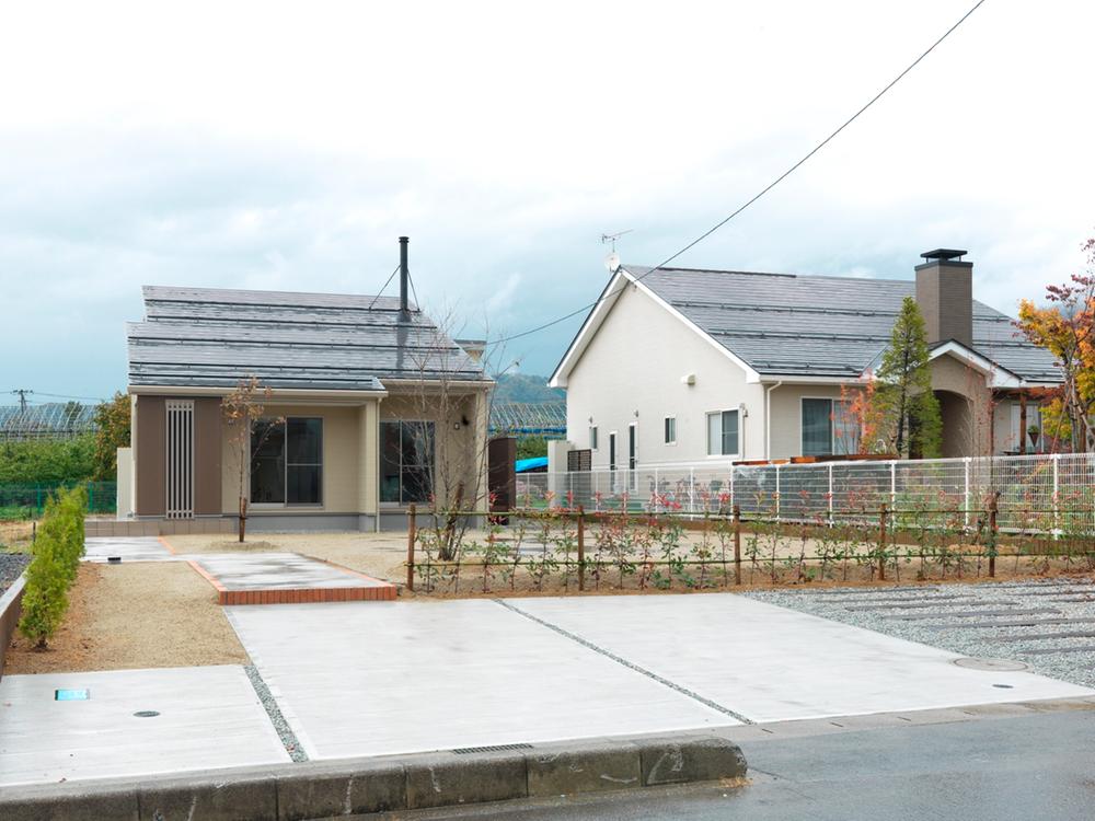 Local appearance photo. Local (10 May 2012) shooting