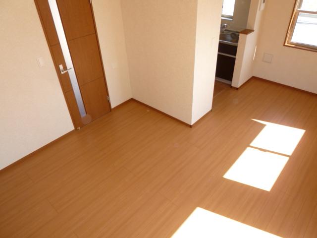 Living. 2 ・ 3 Building ● same specifications ●