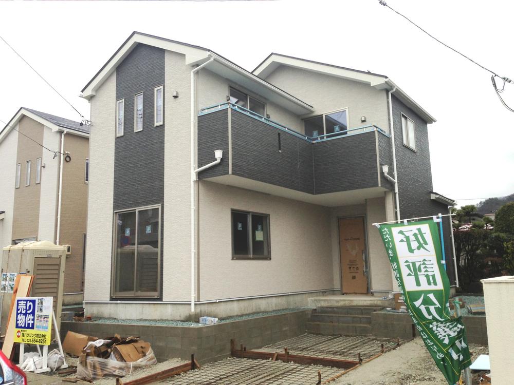 Local appearance photo. (2) Building: local (December 13, 2013) Shooting