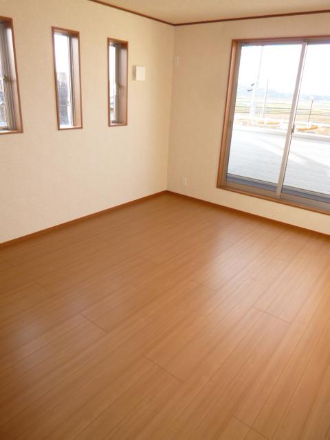 Other introspection. ● same specifications ●