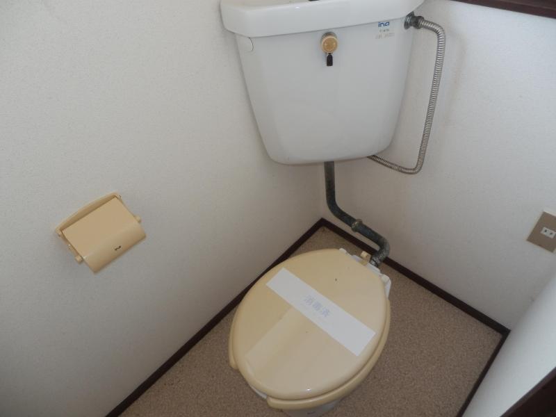 Toilet. Air conditioning installation