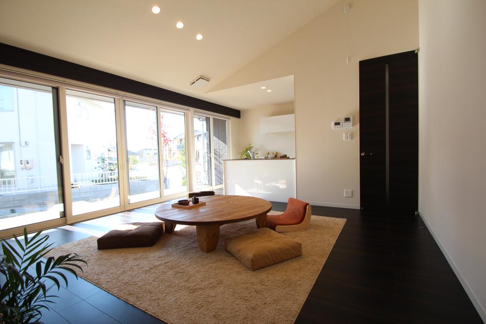 Living. South large opening